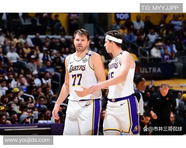 詹姆斯缺阵东契奇三双 湖人130-120胜热火